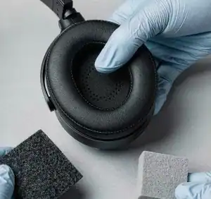How Earpad Materials Impact Headphone Return Rates